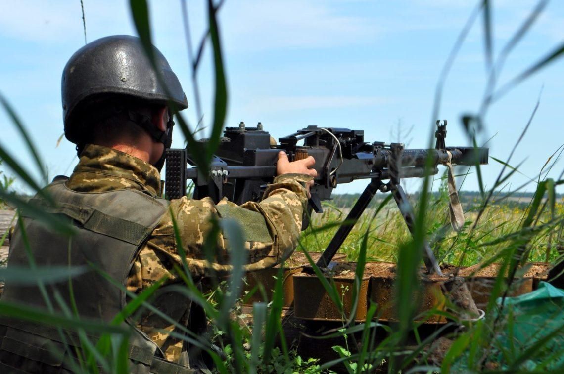 Названа страна-лидер по закупкам стрелкового оружия в Украине в прошлом году