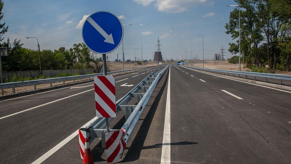 В Запорожье появилось новое шоссе на четыре полосы