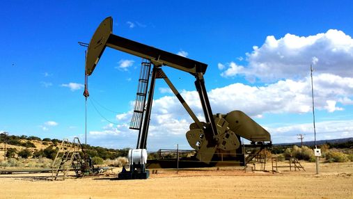Цена на нефть WTI рекордно снизилась: какие могут быть последствия