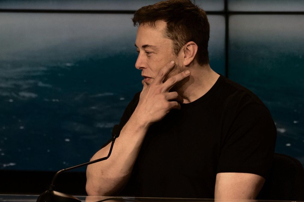 Илон Маск, генеральный директор Tesla Илон Маск, генеральный директор Tesla