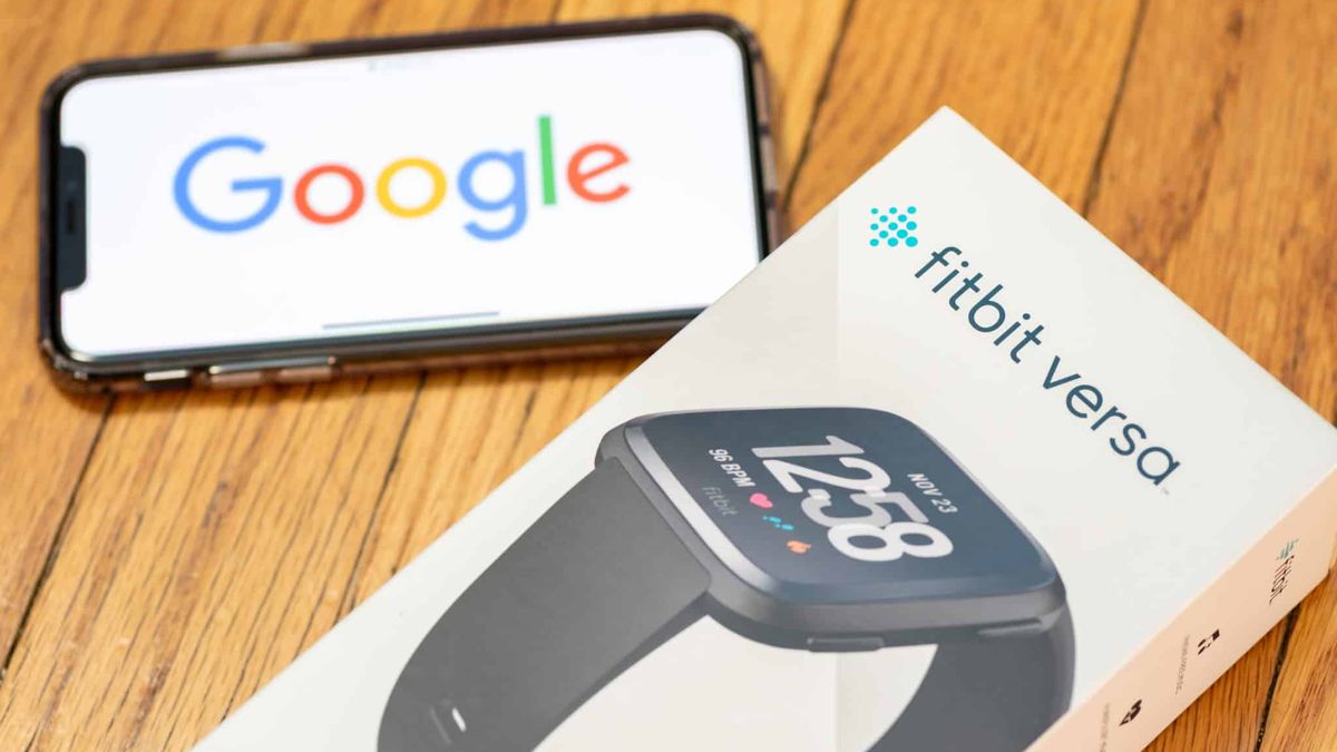 Купівля Google Fitbit: ЄС розслідує справу щодо монополії
