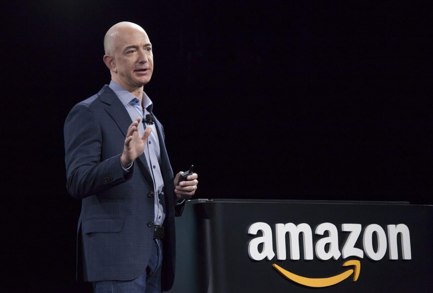 Джефф Безос продал акции Amazon на 3 миллиарда долларов: причина