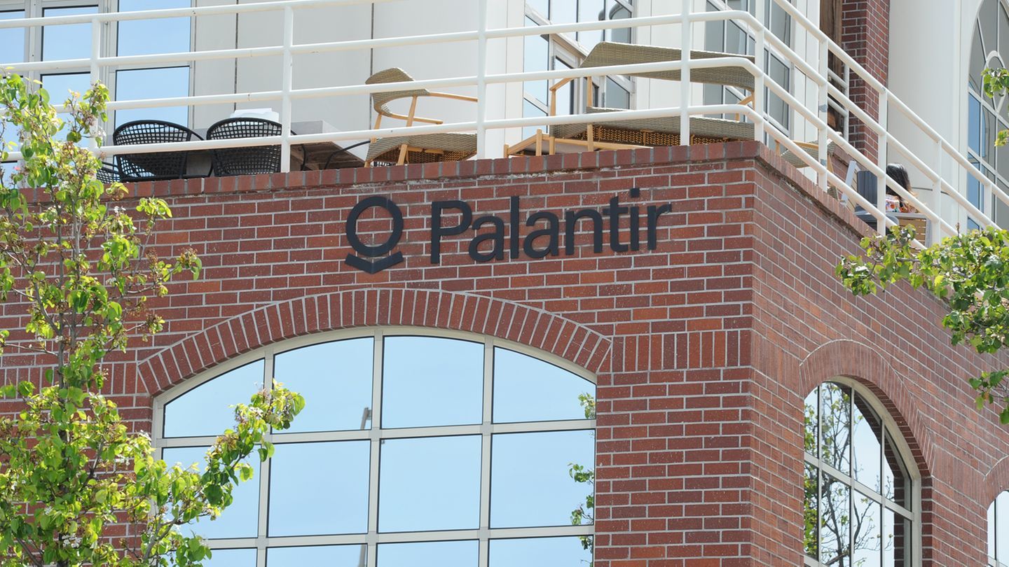 Компанія Palantir проведе прямий лістинг, а не IPO – деталі