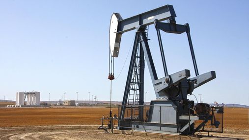 Нефть снова дешевеет: почему финрегулятор США и доллар повлияли на цену