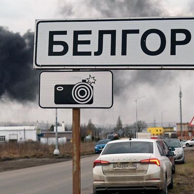 "Хлопок близко": жителям Белгородской области звонят и просят эвакуироваться