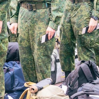 Занадто страшна війна: російські добровольці масово тікають з України